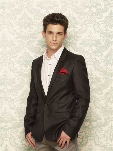 Is Daren Kagasoff Making A Comeback? The Evidence Is Mounting!