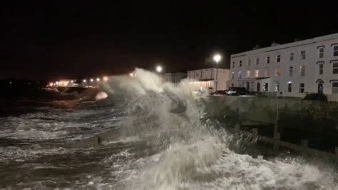 Stormy Seas In Burnham On Sea 11320 Burnham On Youtube