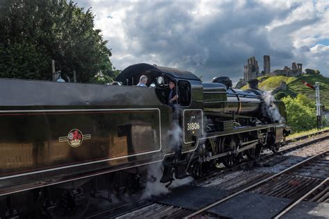 SR 2 6 0 U Class No 31806 Departing Corfe Castle For Flickr