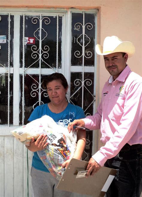 Entregan Apoyos A Familias Del Municipio De San Pedro Del Gallo