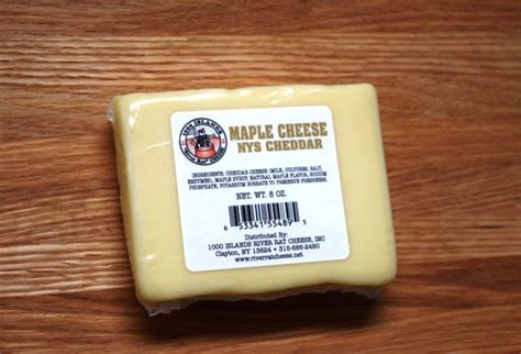 Maple Cheddar 8 Oz River Rat Cheese