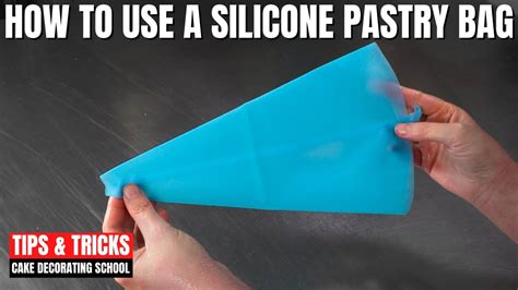 How To Use A Silicone Pastry Bag Cake Decorating For Beginners