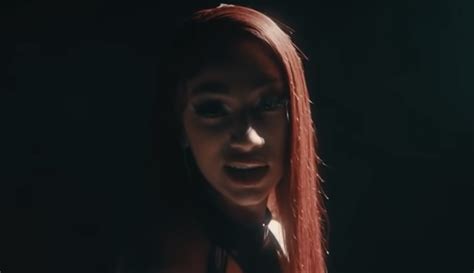 Bhad Bhabie Gives Her Mom A Lap Dance Media Take Out