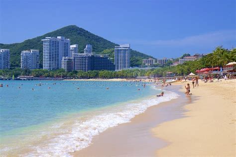 Promenade and Beach in Dadonghai Bay in Sanya, Hainan Editorial Stock ...