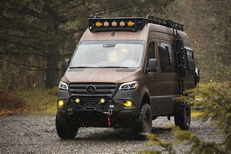 NEW luxury Sprinter 170 w/wet bath - ExploreVanX