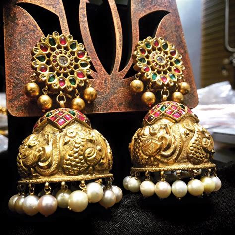 21 Gorgeous South Indian Style Gold Jhumka Designs • South India Jewels