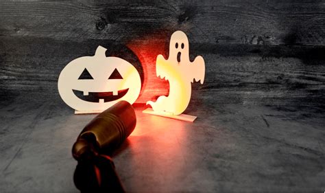 8 Easy DIY Halloween Lighting Ideas | Super Bright LEDs