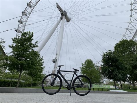 Review: Handsome and nippy, new VanMoof e-bikes could be the shape of cities to come | TechCrunch