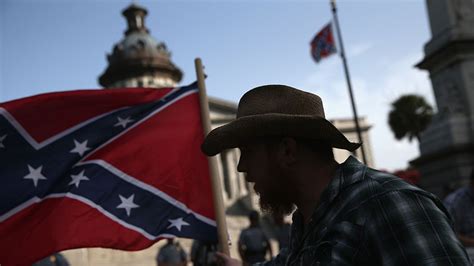 Florida County Votes To Keep Confederate Flag By Courthouse