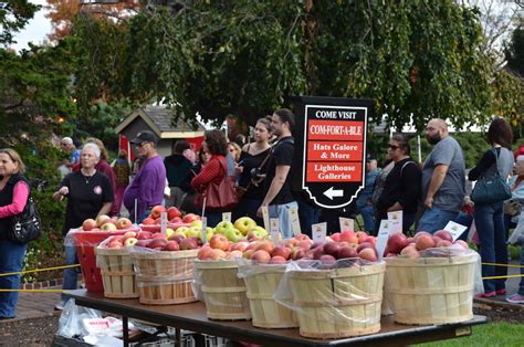 48th Annual Apple Festival Village @ Peddlers Village w New Hope | Gilligans Adventures