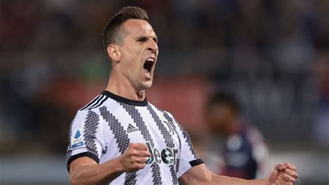 Arkadiusz Milik Oficjalnie Pi Karzem Juventusu Tvp Sport