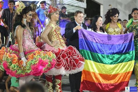 Quadrilhódromo recebe atrações juninas no dia da eleição do Miss Gay graus O Maior