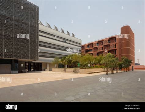 The Masdar City campus of Khalifa University of Science and Technology, Abu Dhabi, UAE Stock ...