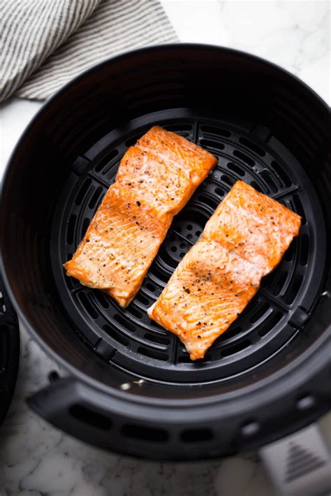 10 Minute Air Fryer Salmon Recipe Salmon Recipes Easy Salmon