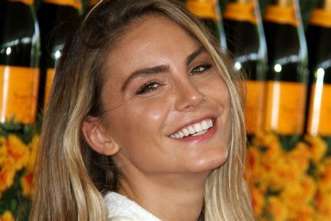 Bikini fitnes Dok drugi odmaraju Nina Seničar pokazala kako održava vitku figuru VIDEO