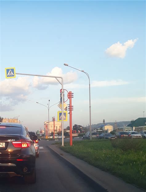 Светофор спрятался... | Пикабу