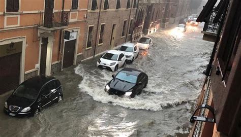 Ferrara Le Terribili Immagini Della Devastazione Del Maltempo Le