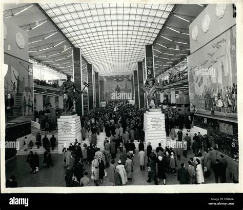 Apr. 04, 1958 - Opening of the Brussels International Fair. Crowds in ...