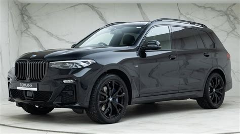 2022 BMW X7 XDrive40d M Sport Black Sapphire Walkaround Interior