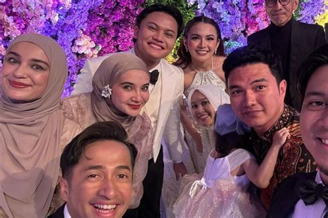 Sindo Hi Lite Gaya Artis Di Resepsi Pernikahan Rizky Febian Dan