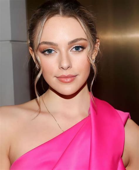 Pin En Dan En 2024 Cara Hermosa Caras Novios