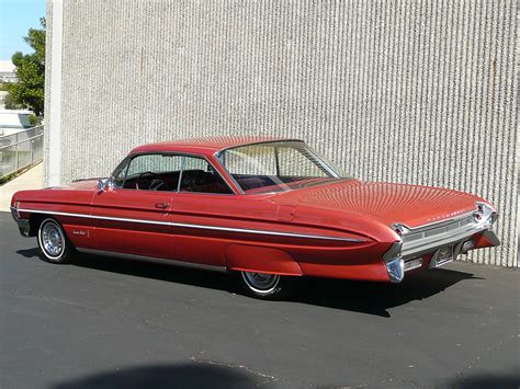 1961 Oldsmobile 98 - Information and photos - MOMENTcar