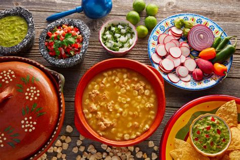 Como Hacer Pozole Rojo Estilo Jalisco Receta De La Cocina Tradicional