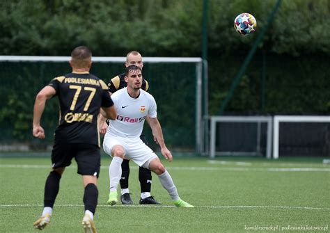 FOTO ZWYCIĘSKIE DERBY W OBIEKTYWIE LGKS 38 PODLESIANKA KATOWICE