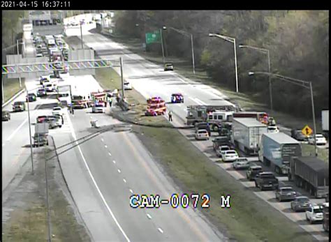 Trimarc On Twitter Traffic Alert Crash I 264 E And W Mile 22 Near Brownsboro Rd All Lanes