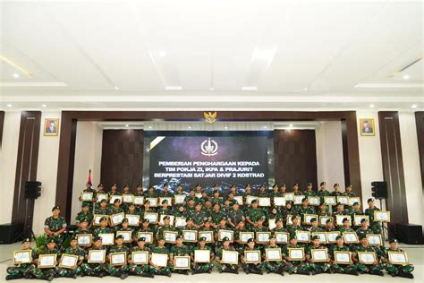 Pangdivif 2 Kostrad Membuka Rapat Evaluasi Program Kerja Dan Anggaran