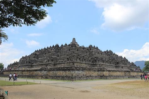 Spot Foto Terbaik Saat Kamu Berkunjung ke Candi Borobudur