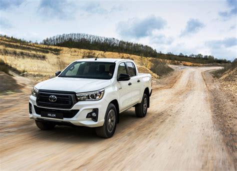 2019 TOYOTA HILUX SPECIAL EDITION Fabricante TOYOTA PlanetCarsZ