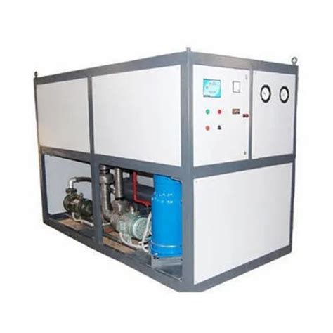 Mild Steel Three Phase Industrial Water Chiller Automation Grade Automatic Capacity 05 To