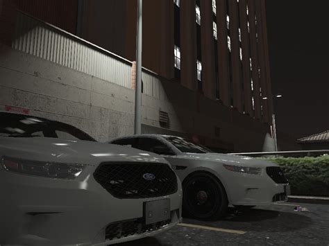 Unmarked Grey Ford Police Interceptor Sedan Skins Gta5