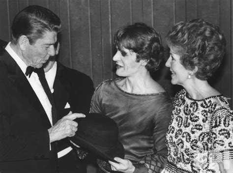 Photo Ronald And Nancy Reagan Talk With Ballet Dancer Mikhail