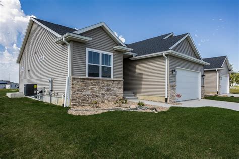 1950 Bowstring Dr Marion Ia 52302 Mls 2103882 Redfin