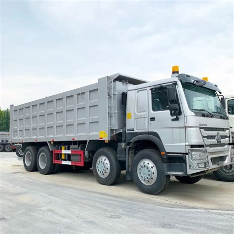 Sino Truck 12 Wheeler 30 Cubic Meters Howo 40tons 8x4 Used Tipper Dump