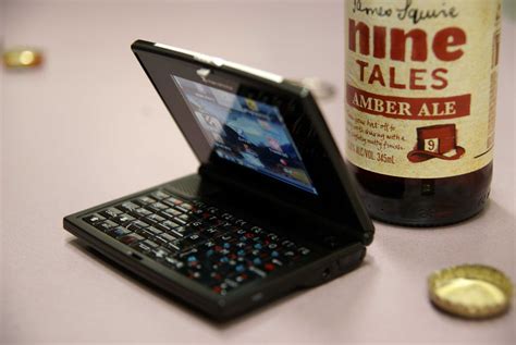 Is This The World's Smallest Linux Laptop? - OMG! Ubuntu!