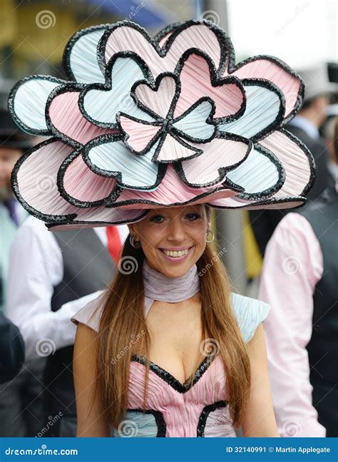 Womens Fashion at Royal Ascot Races Editorial Photo - Image of smiling ...