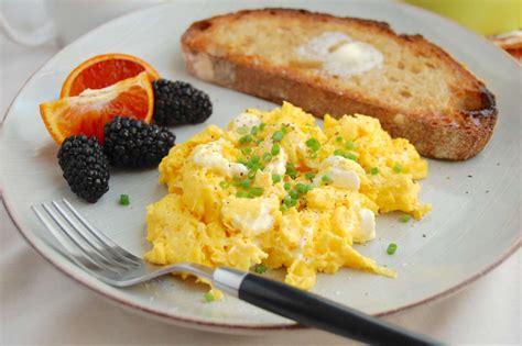 Scrambled Eggs With Cheese