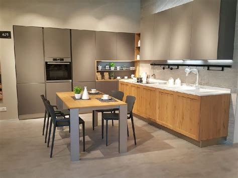 Cucina Rovere Moro Moderna Ad Angolo Cv 621 Milano Prezioso In Offerta