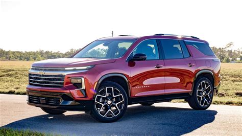 The 2025 Chevrolet Traverse Does Its Job Uninspiringly Review