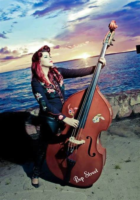 Filles Et Contrebasse Slap Bass Girls