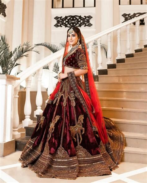 Here S How You Can Wear Lehenga To Flaunt Your Curves Right Atelier