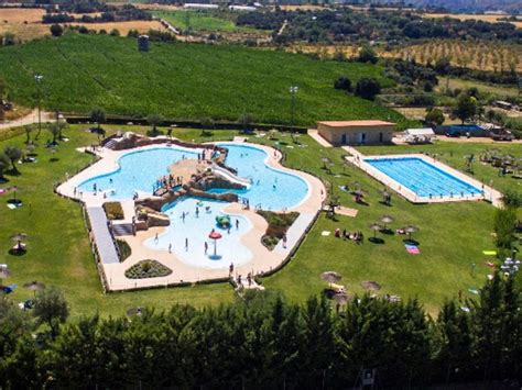 Todo Preparado En Barbastro Para La Apertura De La Piscina De Verano