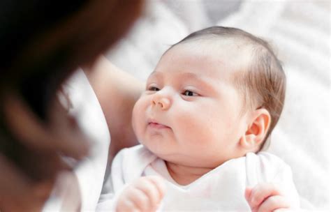 婴儿神经系统发育不好症状（宝宝智商发育缓慢的5种表现） 幼儿百科 魔术铺