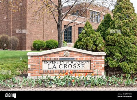 La Crosse Wi Usa April 17 2021 Entrance Sign To The Campus Of The