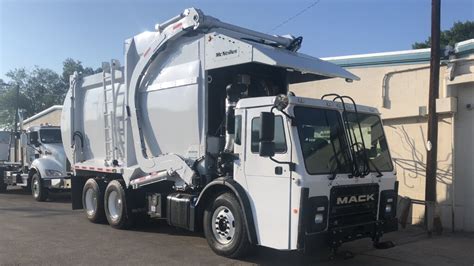 Mack Lr Mcneilus Front Loader Alex Clemmans Flickr