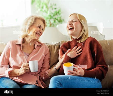 Ni O Madre Hija Abuela Abuela Nieta Familia Padre Hogar Mujer Feliz