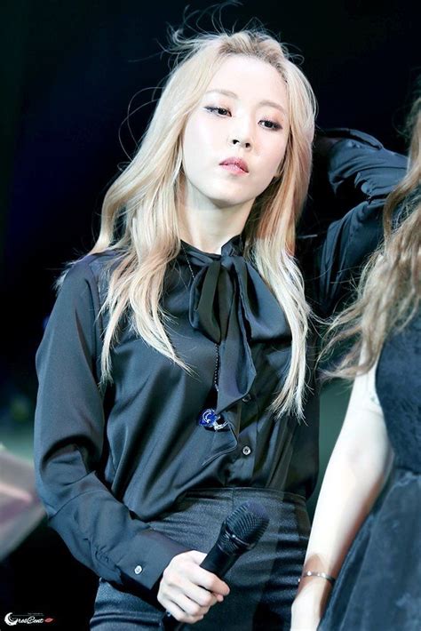 Moonbyul Mamamoo